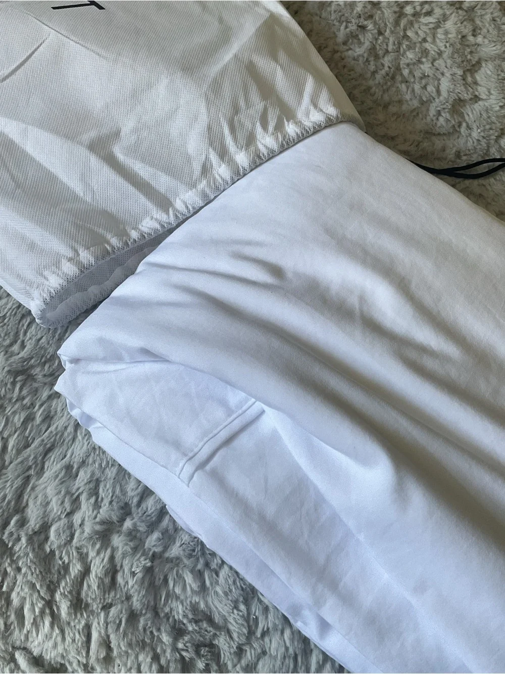 RESIDENT Full Sheet Set in White